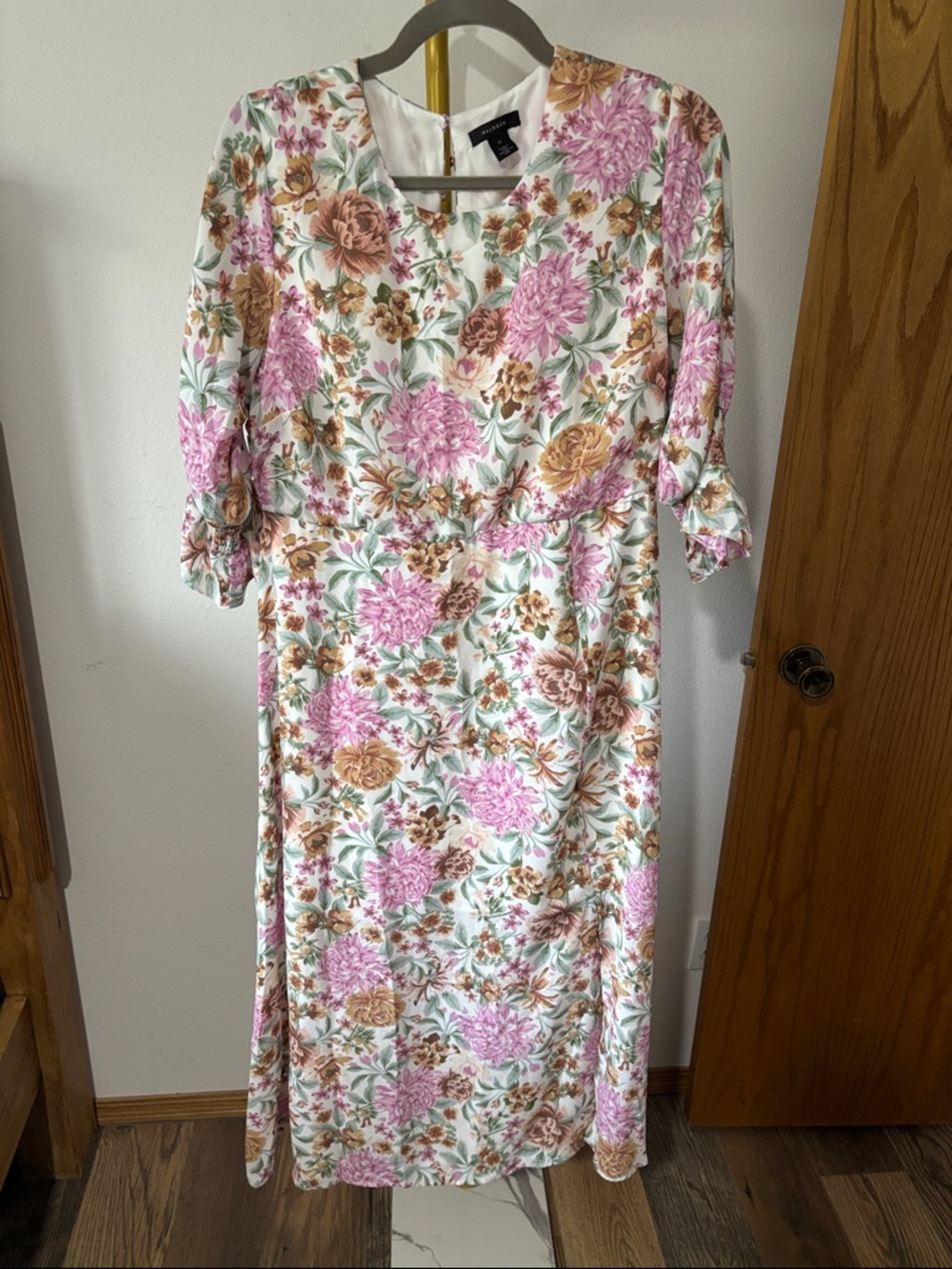 Halogen Floral Dress in White with Pink & Brown Blooms
